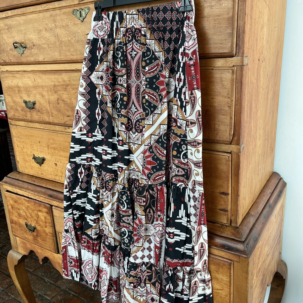 Cara Cara Chase Skirt: SZ XSMALL